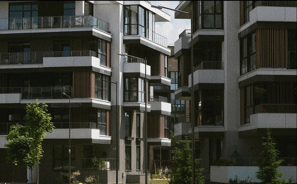 Can We Benefit from New Generation Concrete for Zero Carbon Emissions?